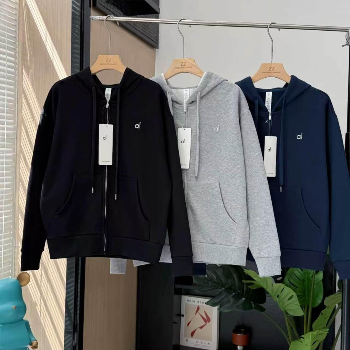 Kim Ji-soo's same style 26 autumn new hooded sweatshirt, a fashionable and versatile cardigan for European and American looks