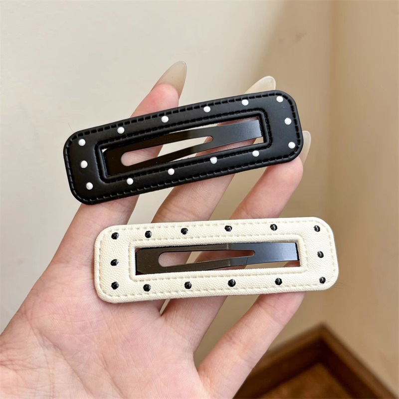 Nube estrellas clip de cabello para mujeres 2025 nuevo lado sin marcas de buceo clip de cabello trasero de la cabeza finalizando clip de cabello tocado