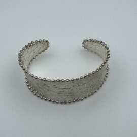 复古乱纹手镯轻奢高级感简约时尚欧美风金属风镶钻镀银手镯