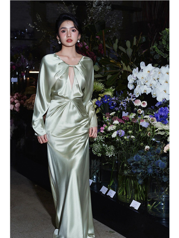 Socialite Dressing Gown Party Evening Dress 2026 Bride Engagement Banquet Toast Dress French Satin Long-Sleeved Dress