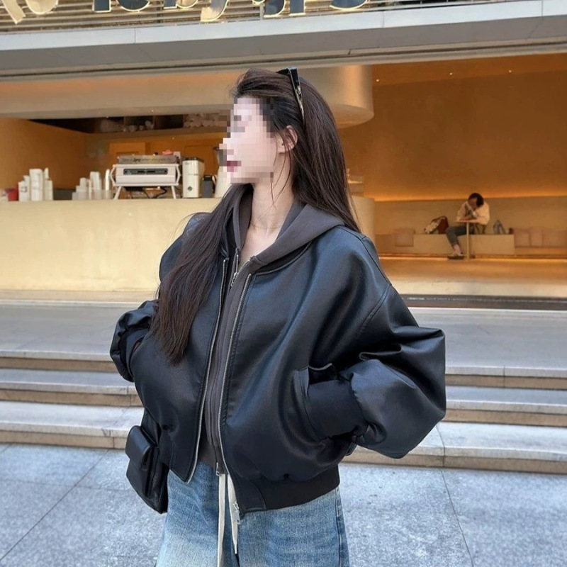 Autumn and winter vintage baseball leather jacket, thickened 2025, drop-shoulder, short style, fleece-lined, black leather jacket, loose fit, new model Autumn and winter vintage baseball leather jacket, thickened 2025, drop-shoulder, short style, fleece-lined, black leather jacket, loose fit, new model