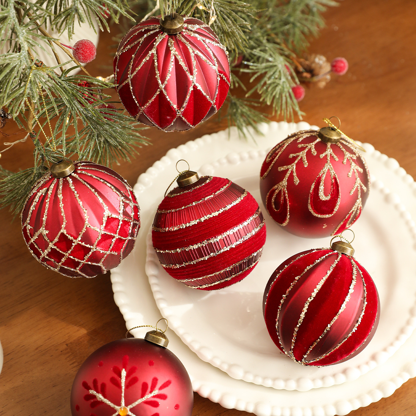 8CM rojo mate de alta calidad bola adhesiva polvo de oro galvanizado bola de decoración de árbol de Navidad colgante decoración colgante bola colgante image 2