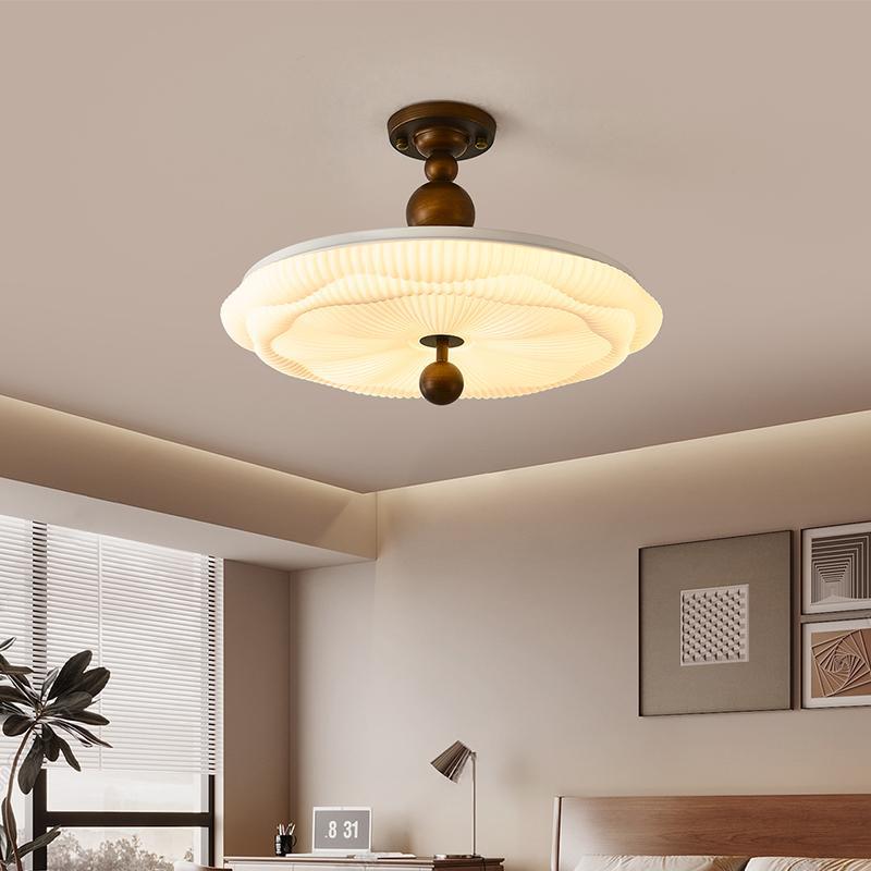 lámpara de techo del dormitorio crema medieval estudio lámpara de dormitorio principal retrógrada francesa de espectro completo armario lámpara de protección de ojos creativa