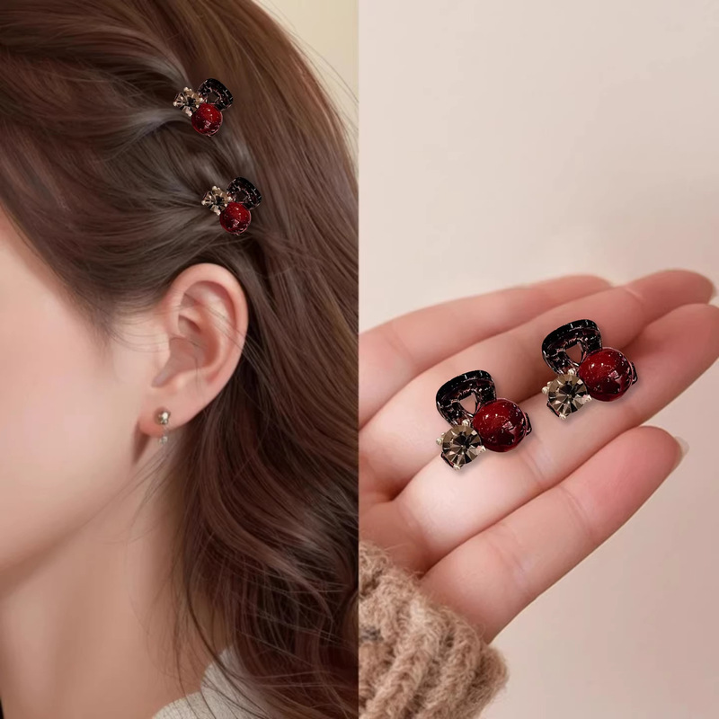 Red Pearl Rhinestone Hairpin, Delicate and Compact Mini Claw Clip for Women, Small Hair Clip for Bangs and Stray Hair, Hair Accessory Red Pearl Rhinestone Hairpin, Delicate and Compact Mini Claw Clip for Women, Small Hair Clip for Bangs and Stray Hair, Hair Accessory