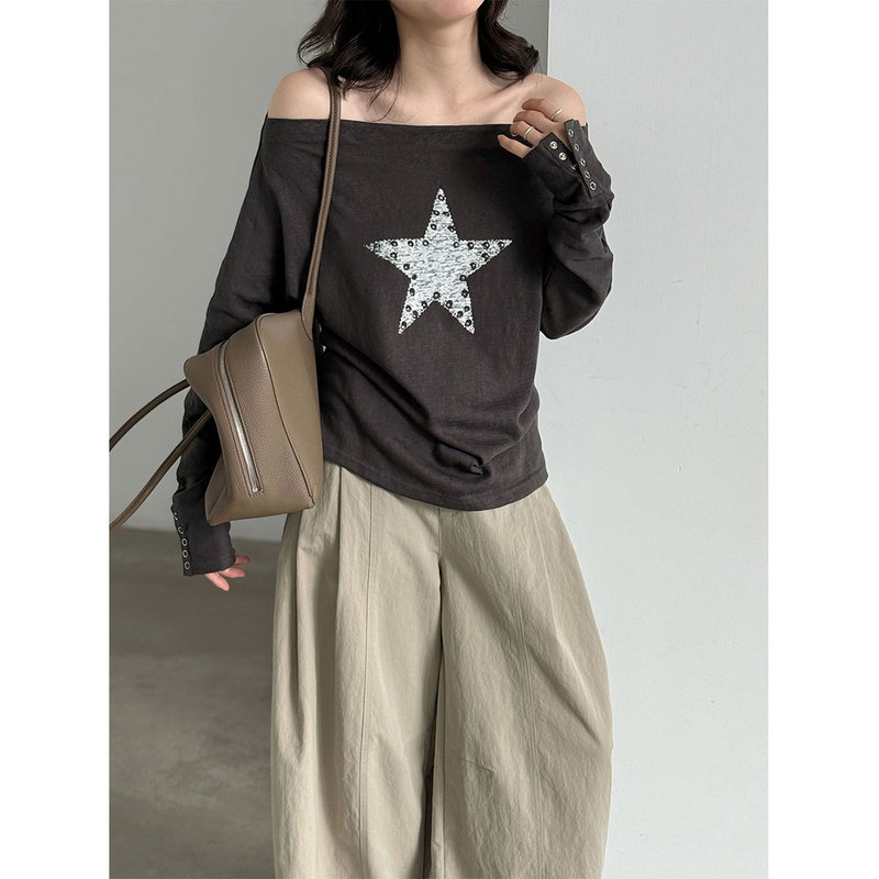 Luxi Women's Long Sleeve T-Shirt with Boat Neckline and Print, Autumn 2026, Punk Style with Rivets, One-Shoulder Slim Fit Commuting Base Shirt W36020