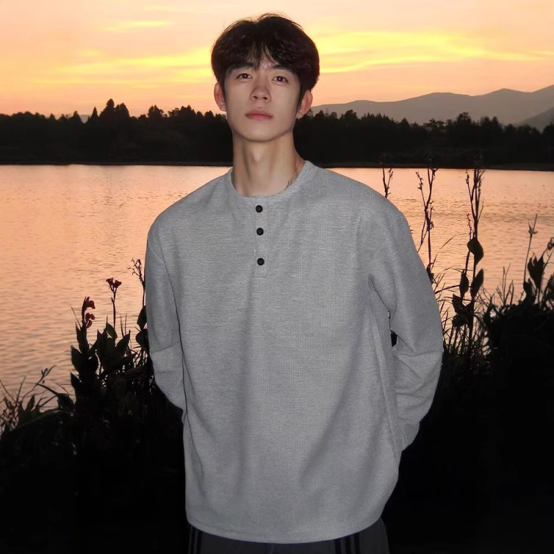 Black Henry Collar Long-Sleeved T-Shirt Men's Spring and Autum Cleanfit Sweatshirt American Trendy Brand High-Bottom Shirt Black Henry Collar Long-Sleeved T-Shirt Men's Spring and Autum Cleanfit Sweatshirt American Trendy Brand High-Bottom Shirt