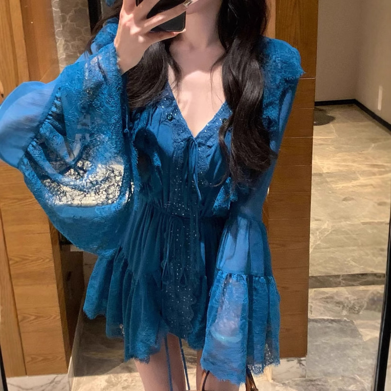 [Xia Mo] Summer Long-Sleeved Peacock Blue Lace Doll Chiffon Shirt V Neck Light Mature Style Top Style Skirt