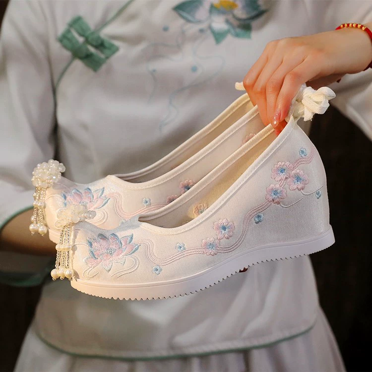 Туфли династии Хань длиной 6 см, туфли со знаменитым носком древнего костюма, туфли с вышивкой в этническом стиле для студенток, танцевальная обувь в древнем стиле, женские туфли с бантом