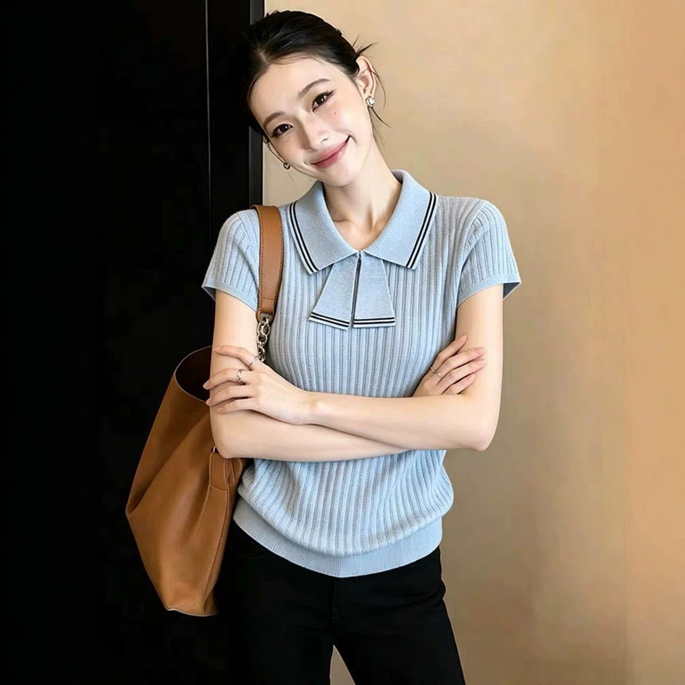 Áo thun nữ tay ngắn cổ bẻ nơ lụa, chất liệu sợi mát mùa hè — xanh lam