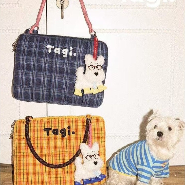Tagi. Woven small pillow, embroidered, handheld, casual, everyday shoulder bag, anti-drop, shockproof, computer bag, laptop bag