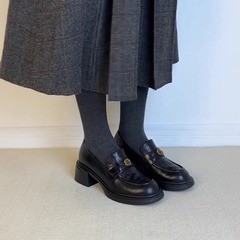 牛皮版 ~ 本革の太さと英倫風山茶の花の丸い頭の1足の楽福の靴の女性の復古の小さい革靴の靴