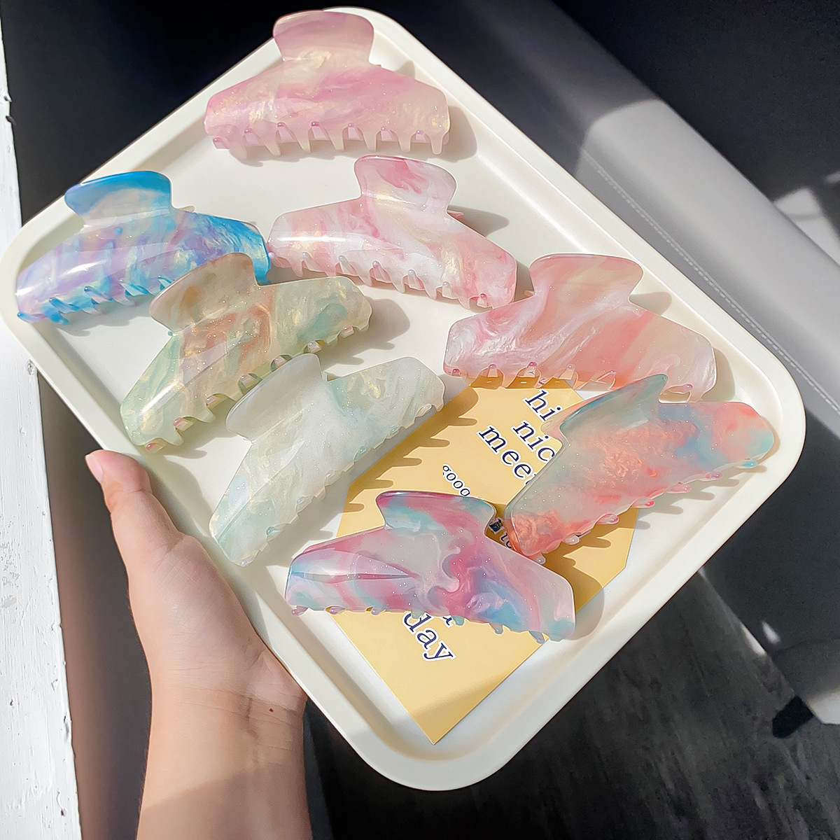 Koreaanse stijl Kleurveranderende Grab Clip Acryl Grote Haai Clip Zoete Elegante Haarclip Vrouwen Haar Achterkant Hoofd Haar Grijp Haarclip_voghion.com