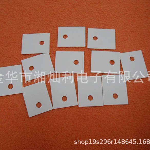 18*22*1孔3.2高导热散热陶瓷片TO-3P1陶瓷杭州金华广东湘灿利厂