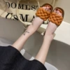 Оранжевый