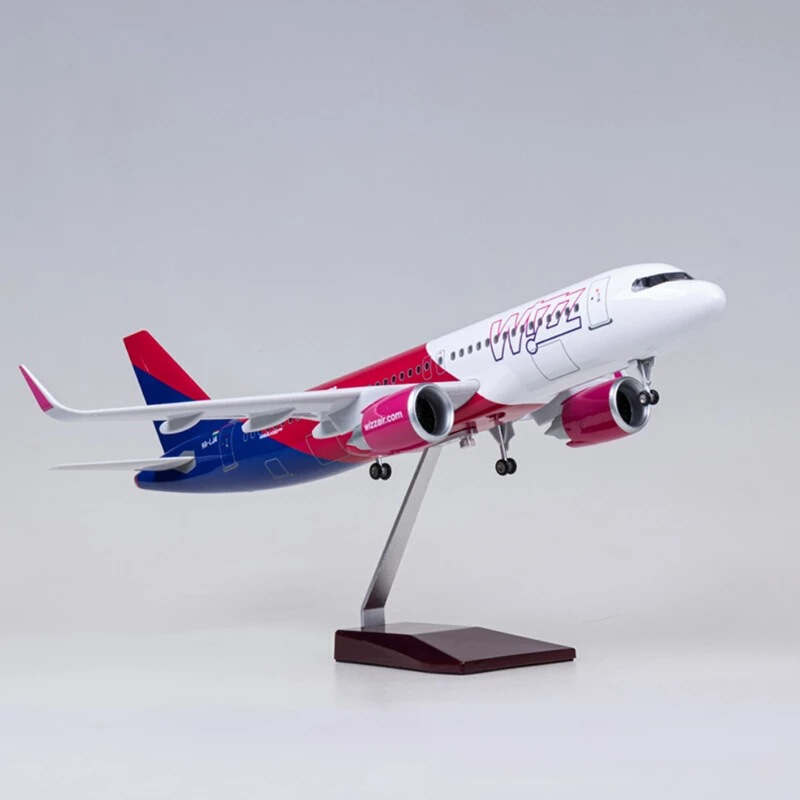 Hungarian Vicky Airlines A320Neo Passenger Aircraft Model with Wheels and Lights Simulated Civil Aviation Assembled Ornaments