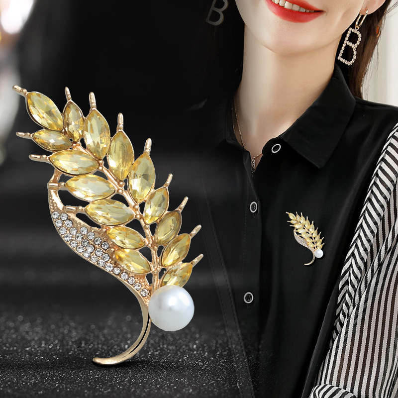 Brooch high end women's luxury wheat ear exquisite design niche suit accessories wholesale anti exposure pin buckle brooch_voghion.com