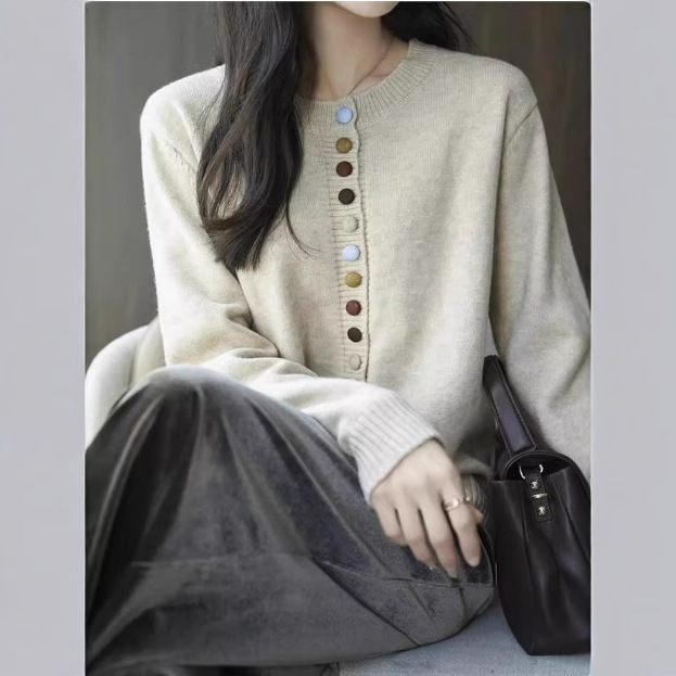 Autumn and Winter Thick Chanel Style Color Button Crewneck Sweater Coat Women's Loose Short Western Style Knitwear Cardigan Top