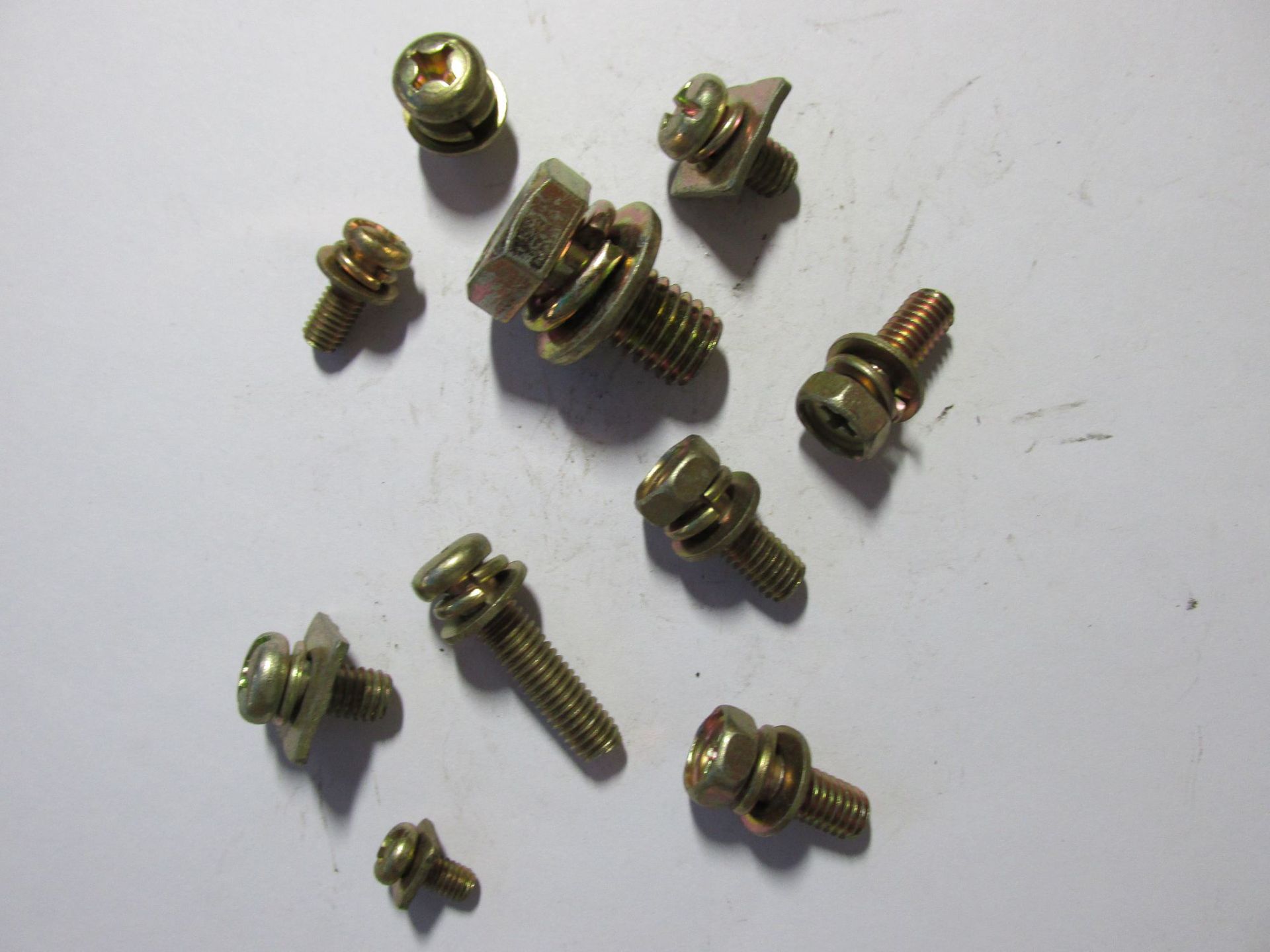 供应各种型号三组合螺丝M2-M12,，价优六角高强度螺钉螺栓