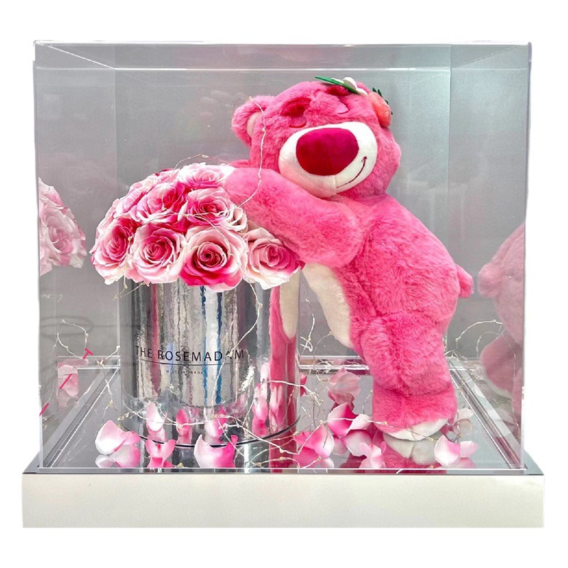 Popular popular en línea chino regalo de San Valentín flor eterna fresa oso abrazo cubo Rosa decoración de flores reales