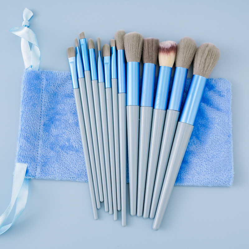 Internet celebridad 13 leche té color maquillaje cepillo traje conjunto completo cepillo suelto sombra de ojos polvo suelto cepillo de secado rápido pelo suave principiante