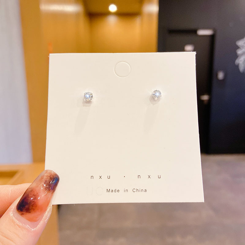 Pendientes de perlas, pendientes de estilo caliente, lujo ligero, pendientes simples de celebridades de Internet, accesorios de Yiwu, venta al por mayor