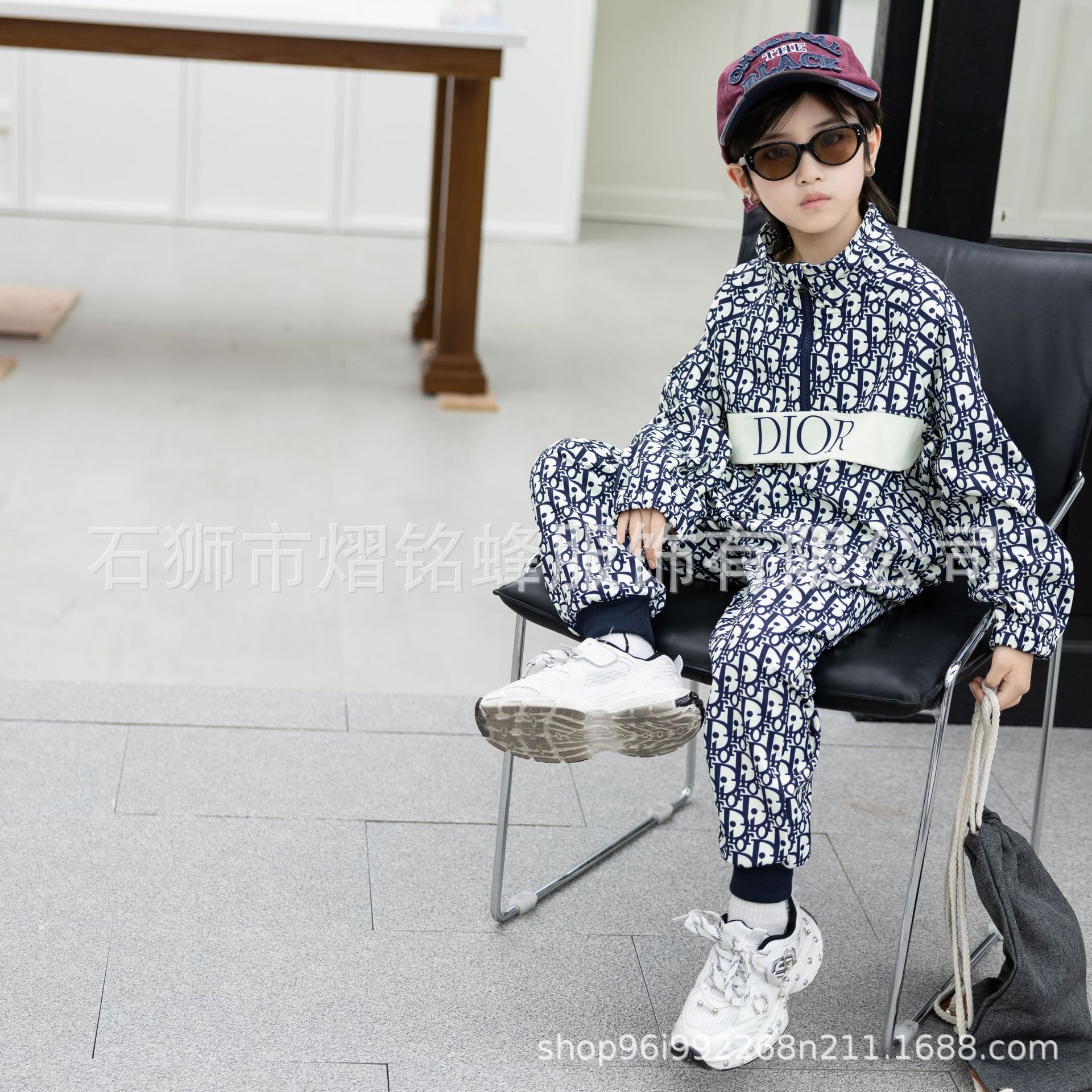 男女中童韩版套装2025年新品小毛圈图案螺纹拉链长袖长裤两件套装