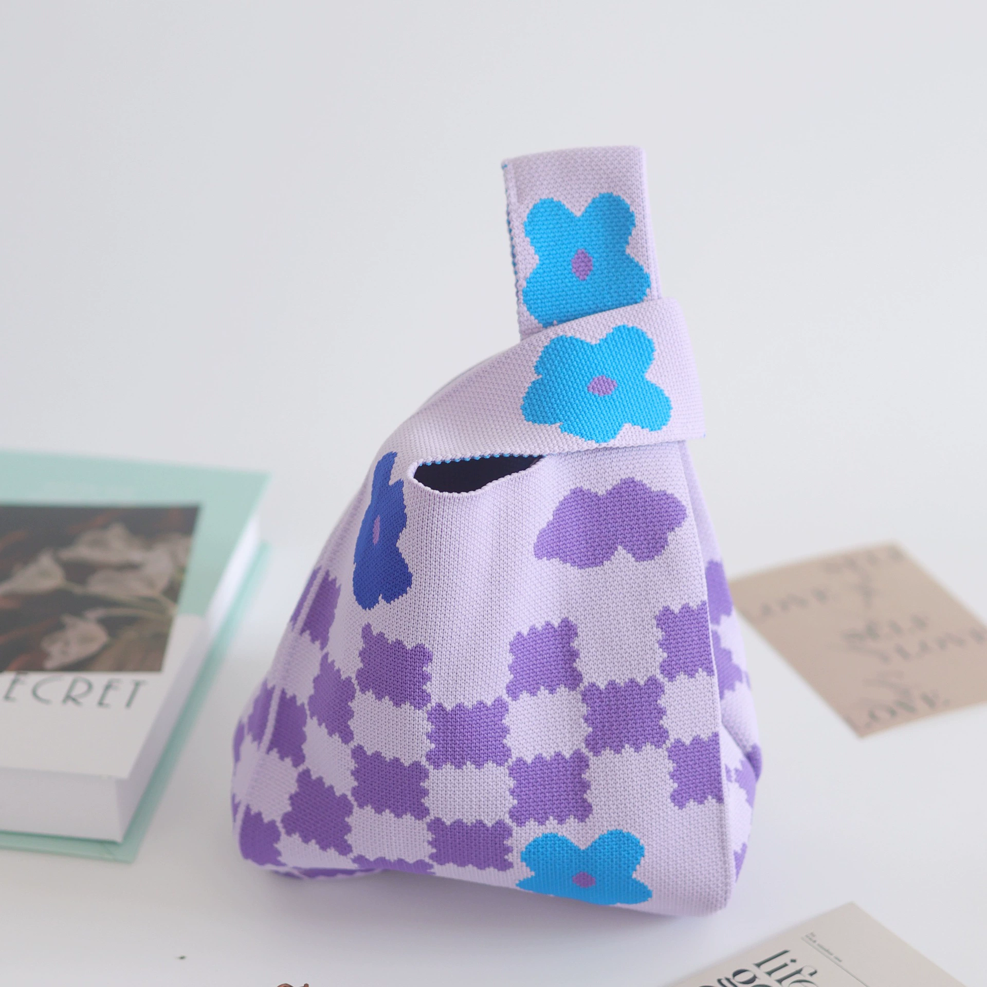 **Trendy Straw Shoulder Bag by 棉立坊 - Perfect for Fashion-Forward Internet Celebrities!**