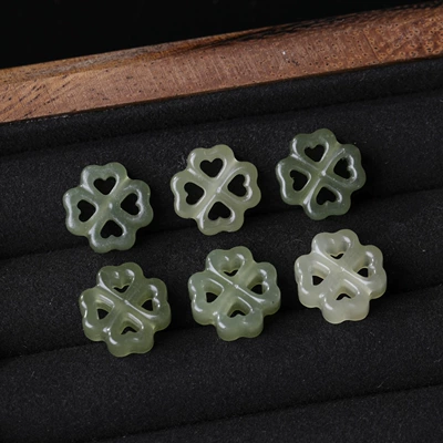 Natural Clear Water Hetian Zərgərlik ara hissələri - 2-natural-hetian-jade-cut-out-four-leaf-clover