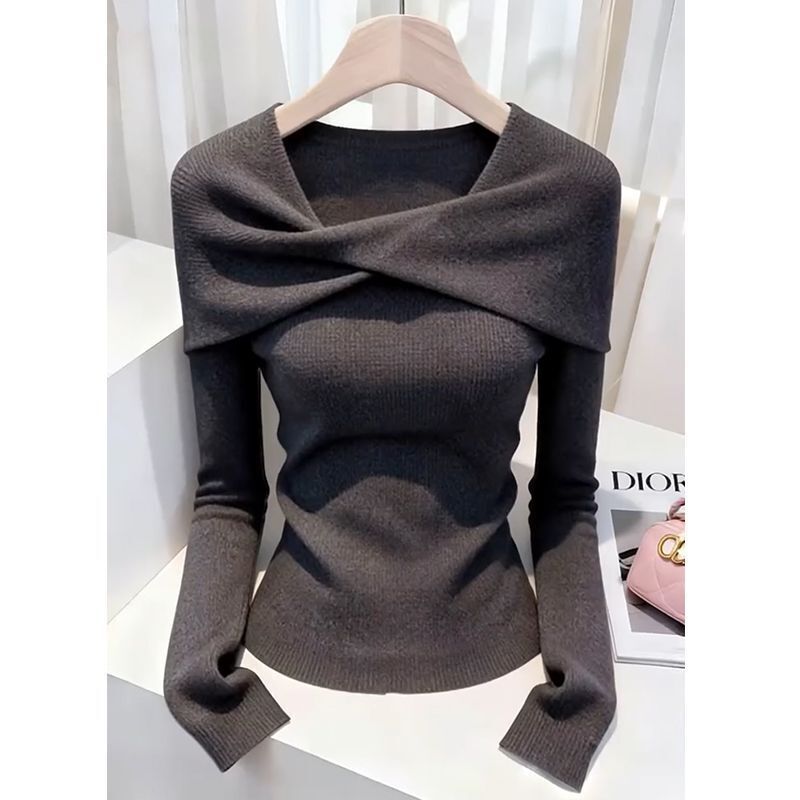 Twisted long-sleeve knit top for women, autumn/winter 2026 new Korean-style design, slim-fit, versatile base shirt
