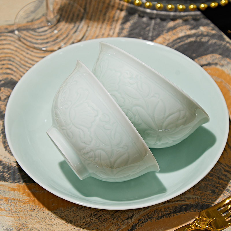 Song Dynasty Aesthetics Jingdezhen High-Temperature Blue and White Porcelain Tableware Set High-End Ceramic Bowl and Plate Set for Home Use and Housewarming Song Dynasty Aesthetics Jingdezhen High-Temperature Blue and White Porcelain Tableware Set High-End Ceramic Bowl and Plate Set for Home Use and Housewarming