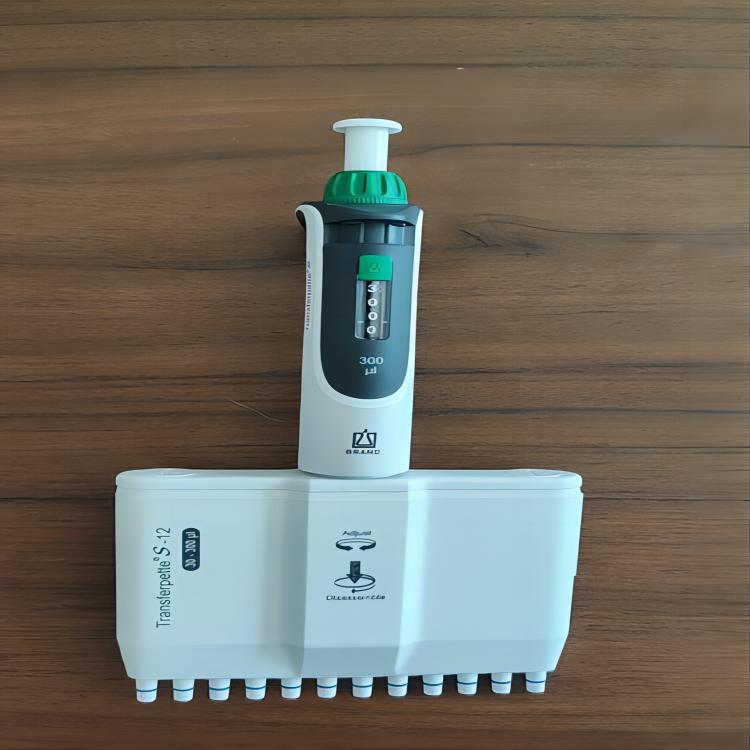 705930 普兰德BRANDTransferpetteS多通道移液器 20-200 ?l