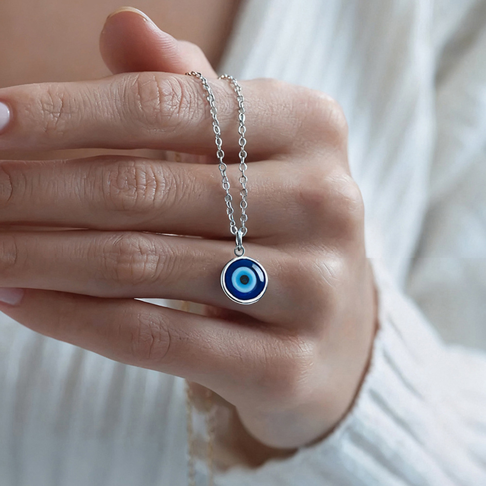 European and American Cross-Border Jewelry Turkish Blue Eye Glass Pendant Simple Devil's Eye Necklace Women's Necklace Wholesale