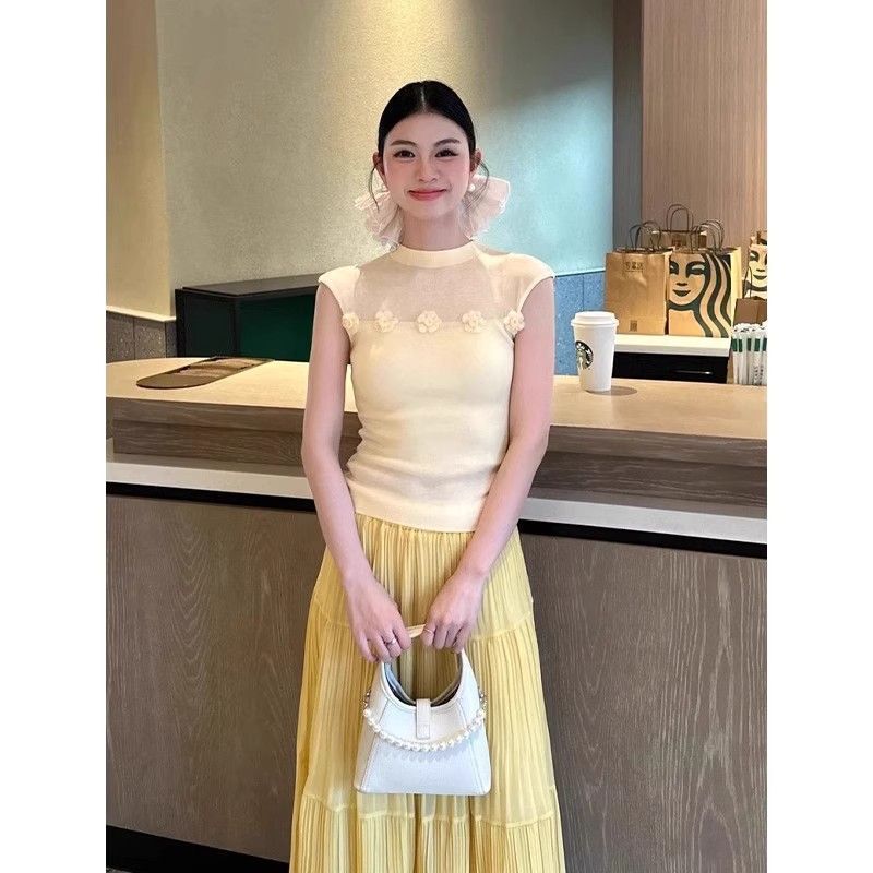 French-Style Heavy-Duty Three-Dimensional Floral Embroidery Sleeveless Knit Vest for Women, 2026 Summer New Slim-Fit Top