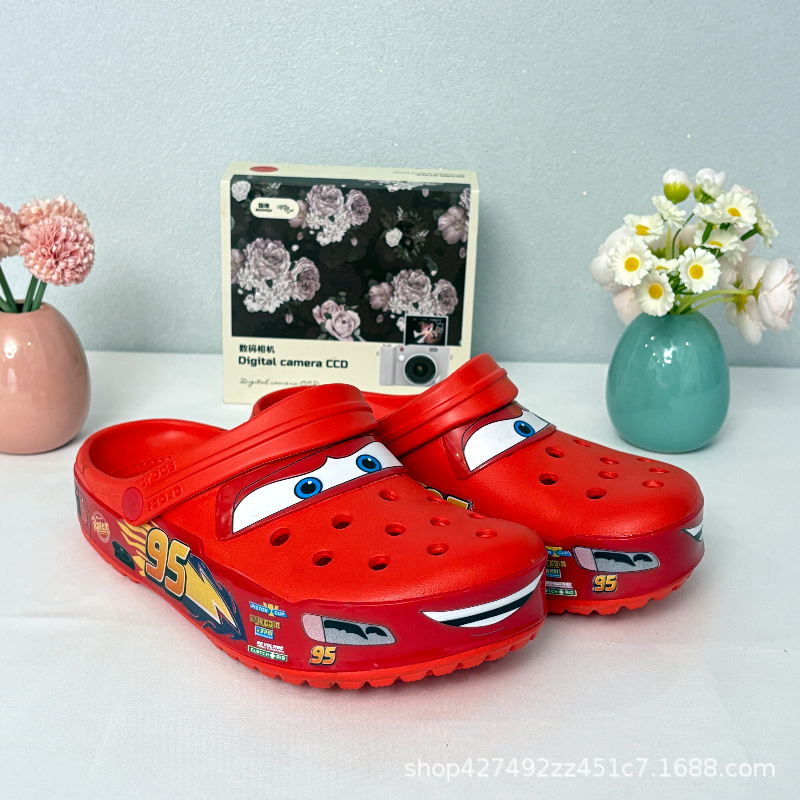 95 automóviles flash McQueen Hole zapatos de dibujos animados parejas antideslizantes anti-desgaste de altura zapatillas de playa
