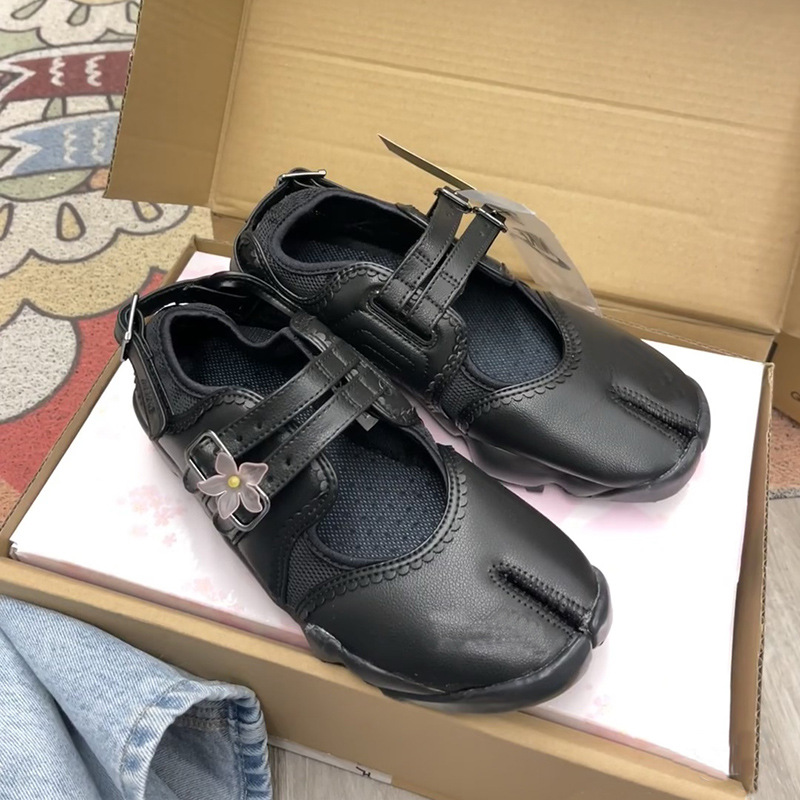 运动风玛丽珍鞋女2025春夏季新款珍珠复古德训鞋分趾忍者鞋猪脚