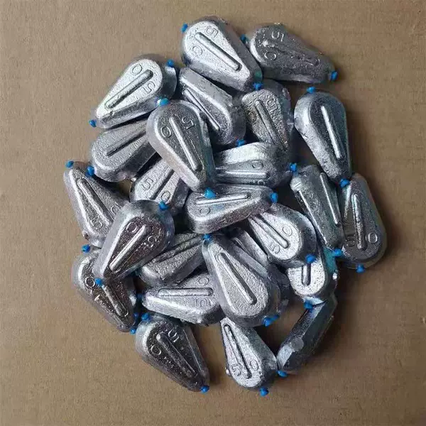 New plastic core chicken heart lead pendant chicken heart-shaped flat heart lead pendant line bite lead scale lead fishing gear Accessories Wholesale