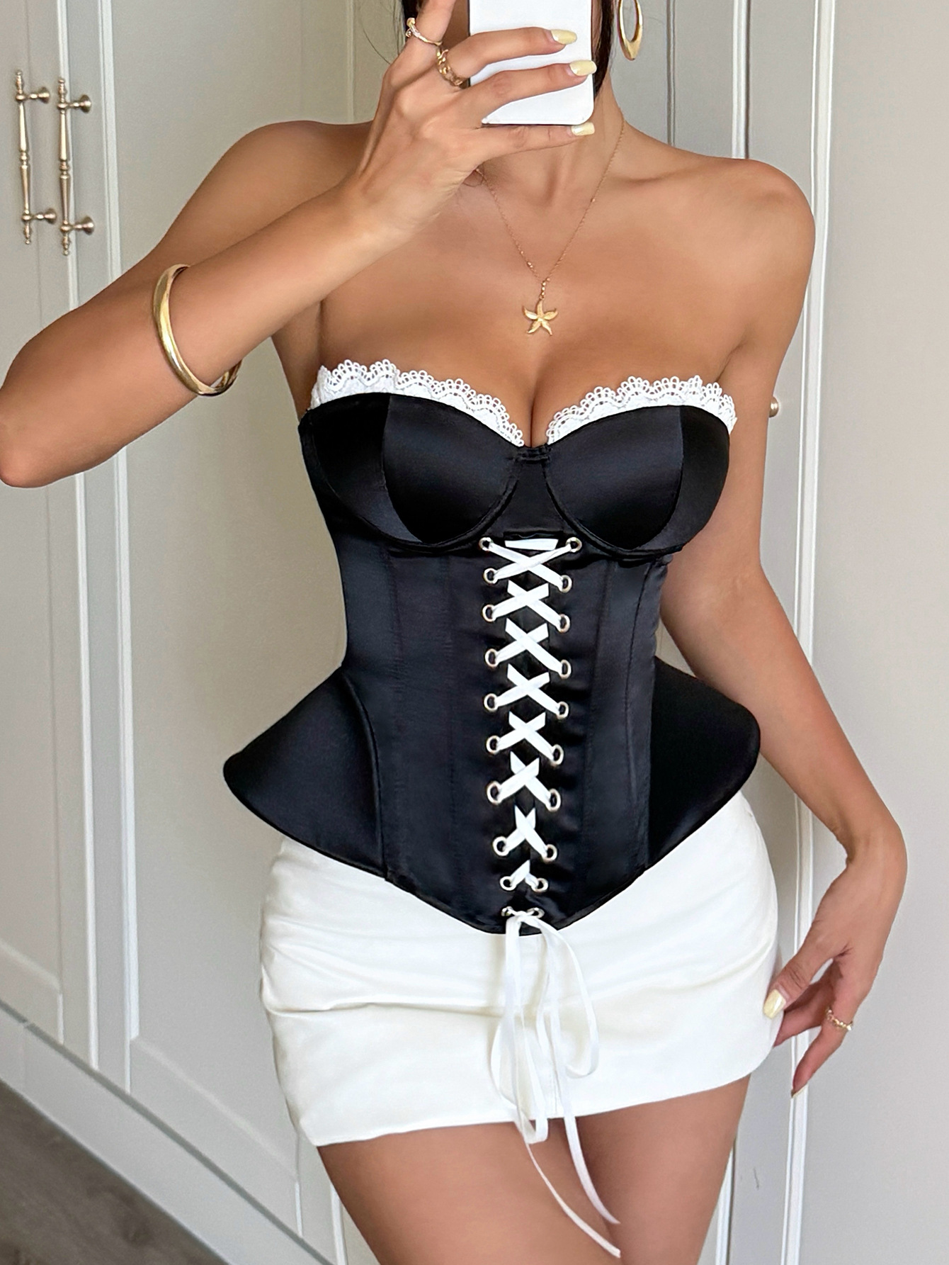 lace elegant sexy brace with steel rings