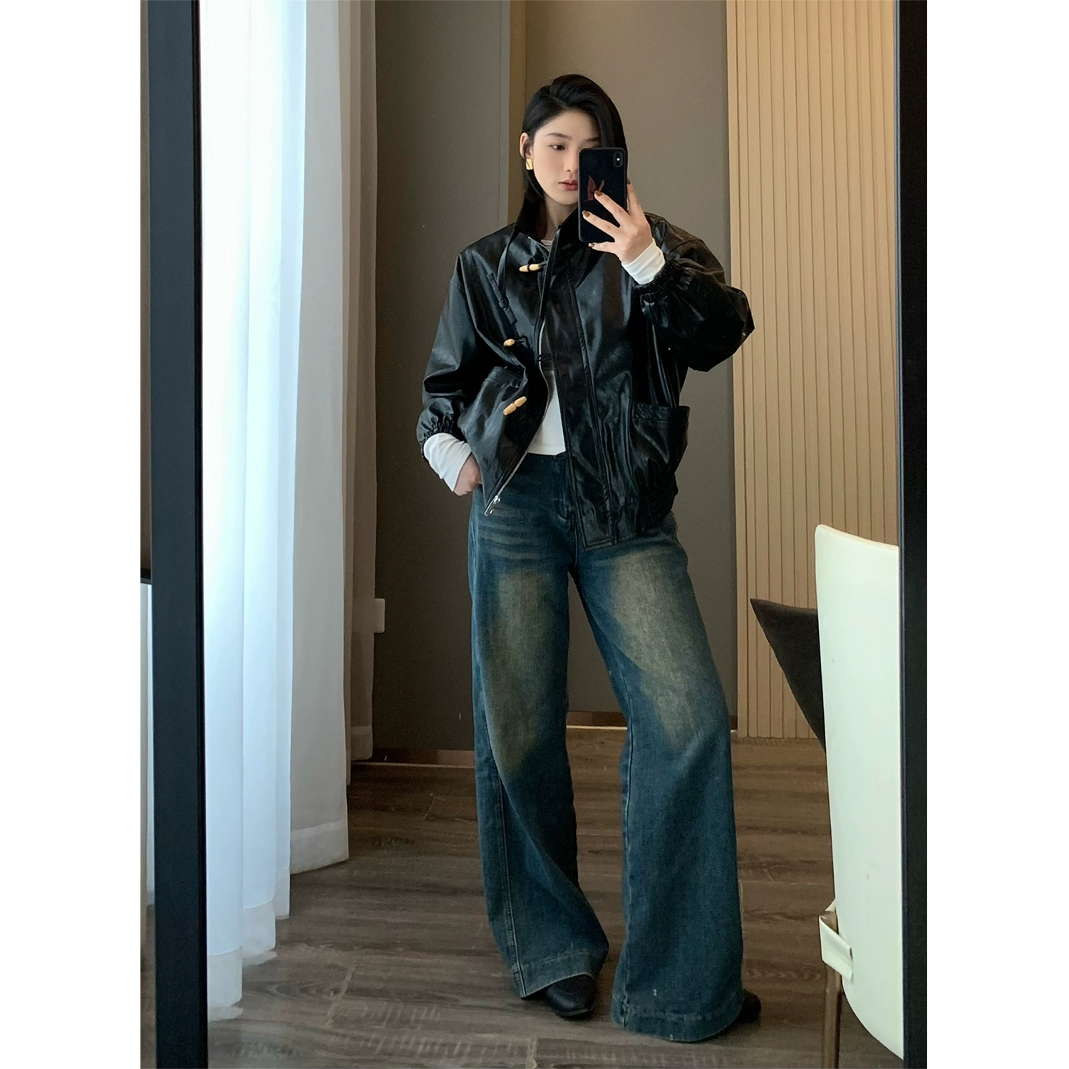 Zedejiayi Nordic cool girl~Retro motorcycle style glossy horn buckle collar silhouette jacket leather jacket