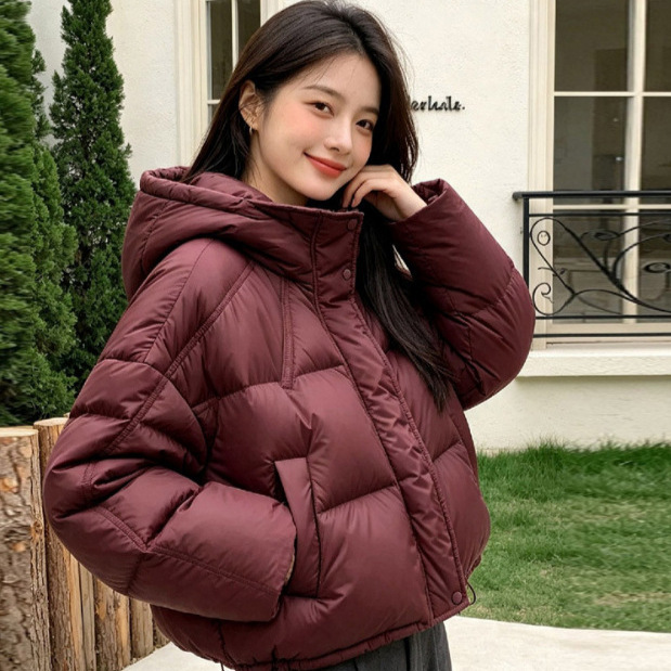 Women's short down jacket, 90% duck down, thickened for winter, popular style, wholesale from Pinghu, suitable for petite individuals