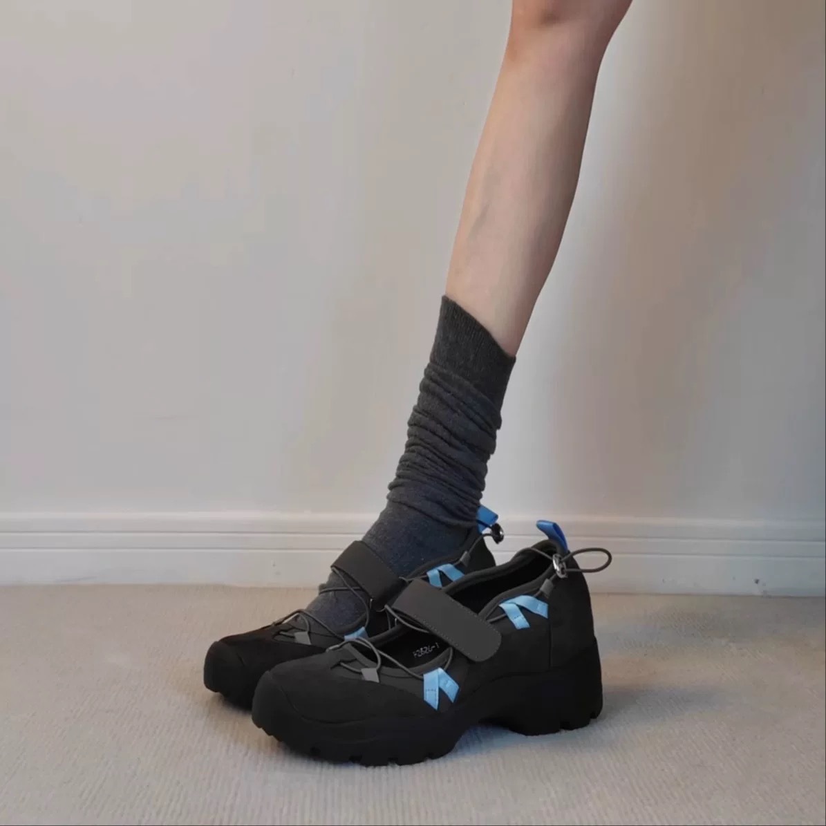 Genuine Leather Niche Design Functional Style Sports Ballet Shoes for Women Thick-Soled Shallow Mouth Shoes That Are Not Tiring for the Feet Mary Jane Shoes