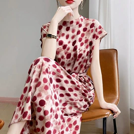 毛衣;连衣裙;女式T恤