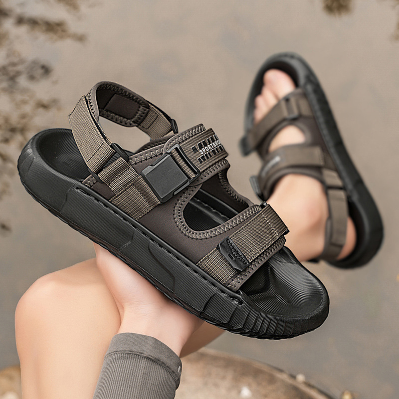 Sandalias para hombre verano nuevo estilo transpirable conducción exterior deportes ocio zapatos de playa antideslizantes resistentes al desgaste zapatillas ligeras y cómodas