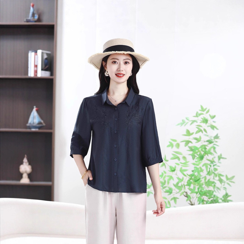 Dropshipping Age-Reducing Mom Embroidered Polo Collar Shirt Top for Women 2025 Mom Loose Slimming Look Style