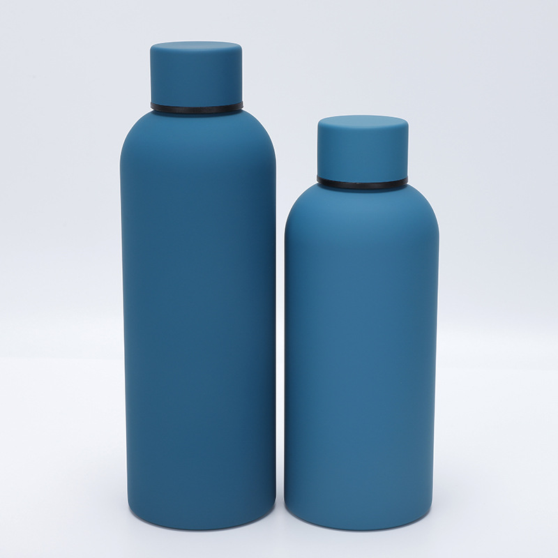 Amazon doble aislamiento de vacío 304 de acero inoxidable pequeña botella portátil deportes hervidor de agua al aire libre botella de cola al por mayor