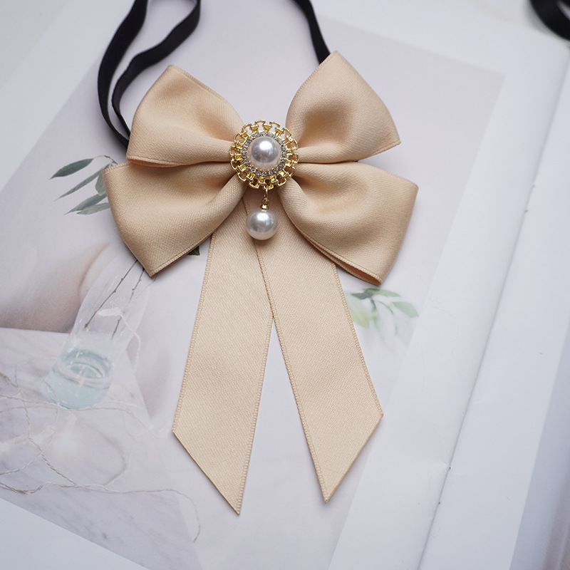 Khaki pearl buckle belt
