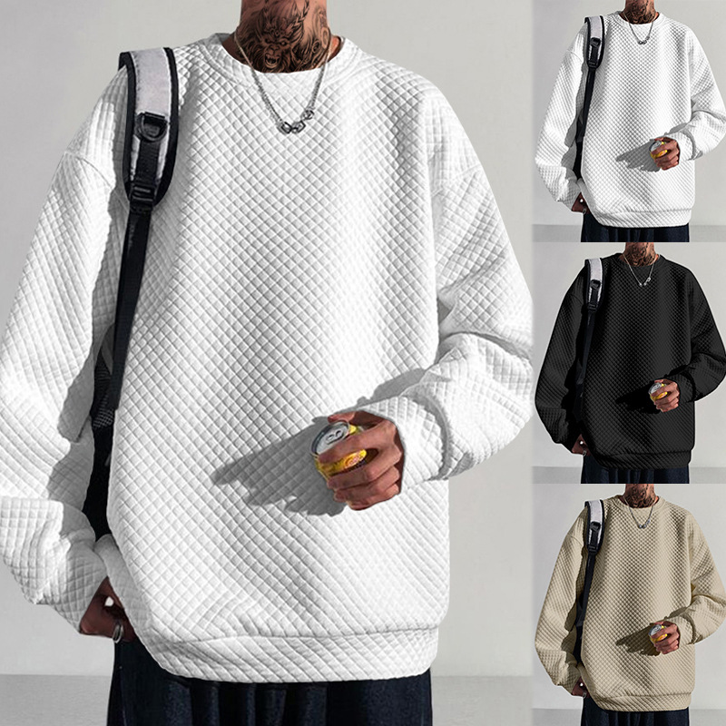 Solid color retro sweatshirt with diamond pattern with a round…