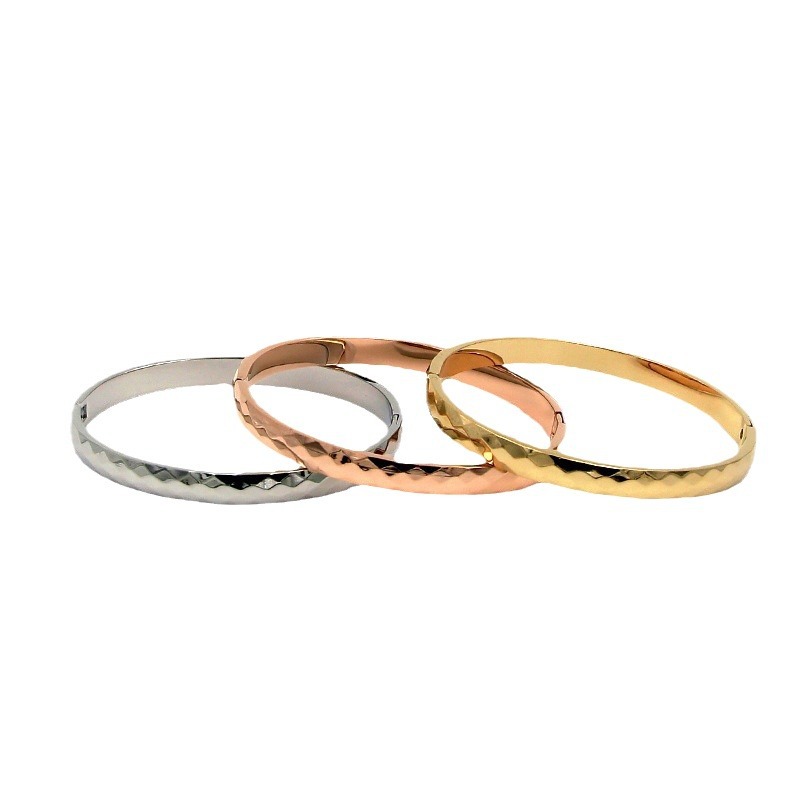 18k oro abierto anillo de acero de titanio pulsera de moda roja pulsera chapada en oro para niños no desvanecerse alta sensación de pulsera en la moda