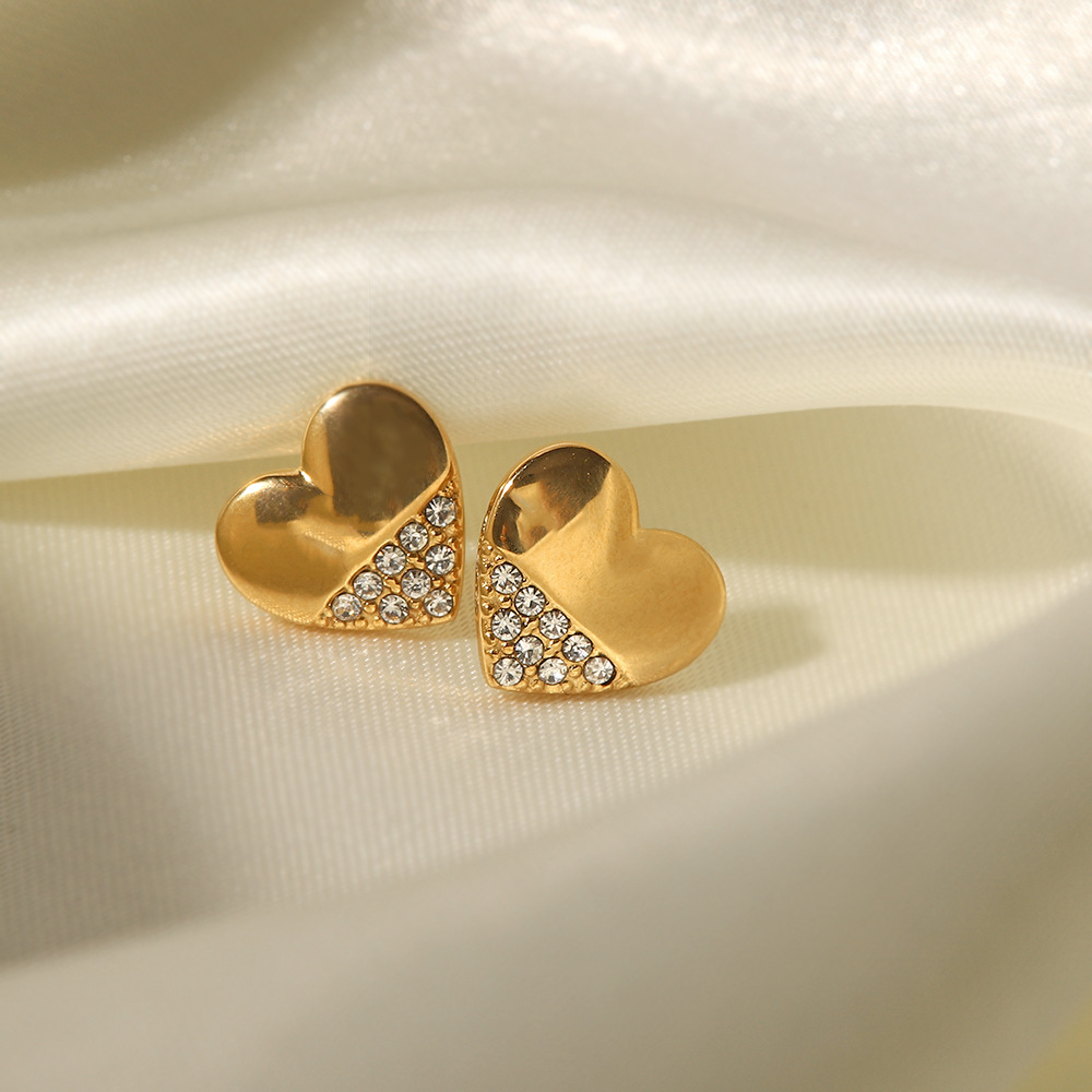 Sweet Heart Shape Stainless Steel Gold Plated Artificial Diamond Ear Studs 1 Pair