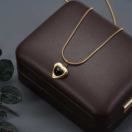 钛钢项链组合款不掉色珍珠花朵打结锁骨链个性轻奢黑玛瑙桃心吊坠