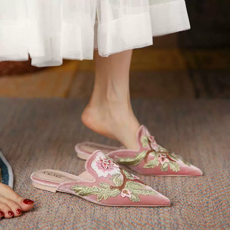 2025 новые летние женские туфли с острым носком, вышитые балетки, мюли, полусандалии, уличная обувь, ленивые туфли, сандалии и шлепанцы